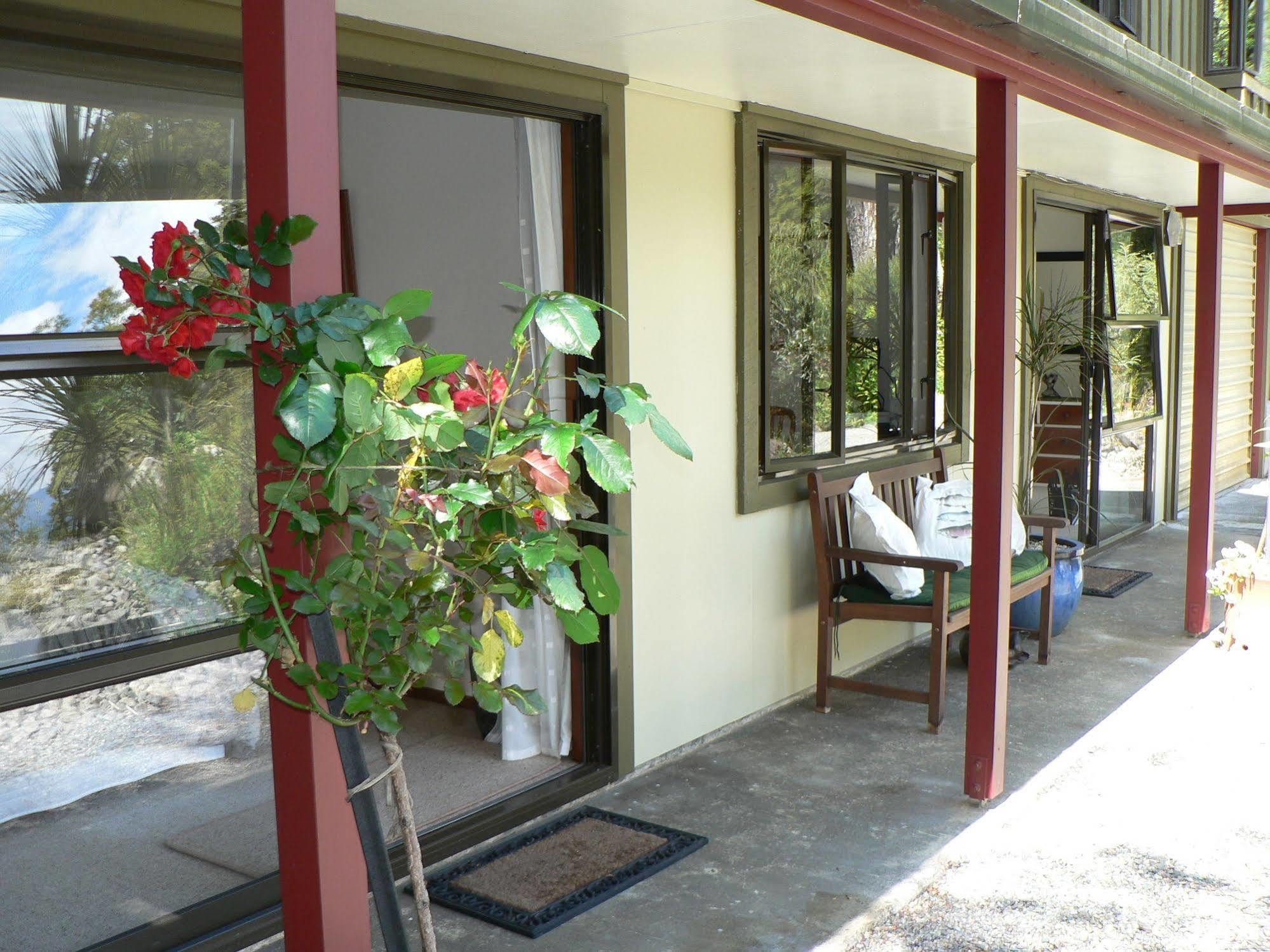 Avarest Bed & Breakfast Сейнт Арнауд Екстериор снимка